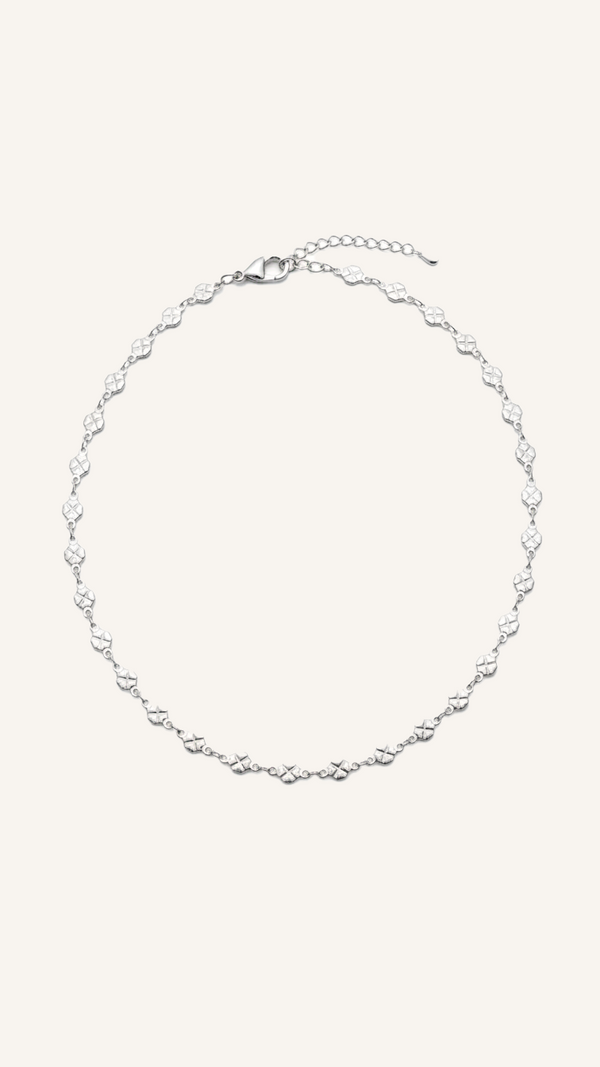 Blumenkette in silberner Optik